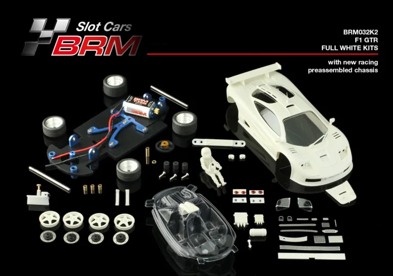 MC F1 GTR – FULL WHITE KIT